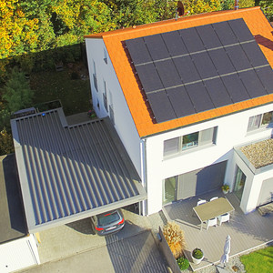 Bild: Photovoltaikanlage Einfamilienhaus Luftbild